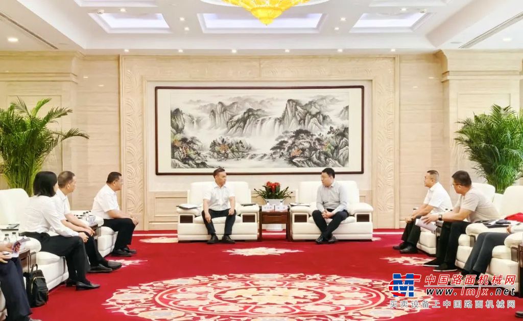 玉柴与京东举行战略合作会谈