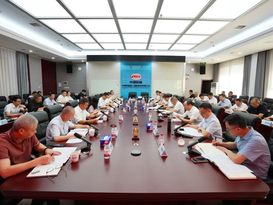 铁建重工党委举行2025年第9次党委理论学习中心组（扩大）学习会议