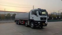 重汽汕德卡前四后八潍柴350马力25方洒水车