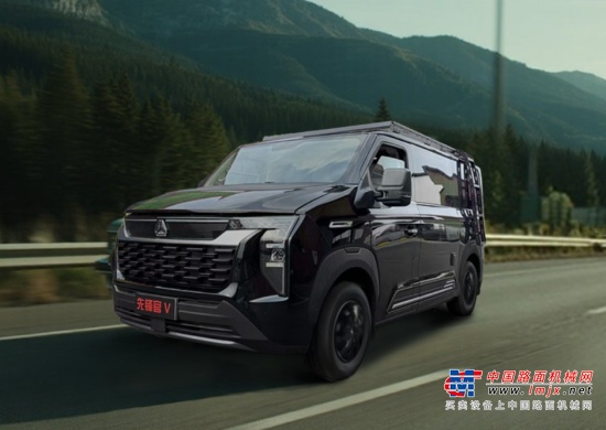 让诗与远方触手可及——中国重汽先锋官 V 宿营车，解锁自在旅居新生活！