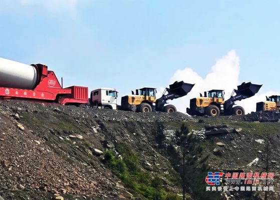 山推裝載機馳騁高原助力雅魯藏布江沿岸風電建設