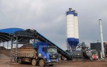 山推助力派墨公路建设，为雅鲁藏布江下游水电项目铺就通途
