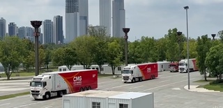 从赛场到全球：中国重汽豪沃TH7转播车全程护航，定格世运会巅峰时刻！