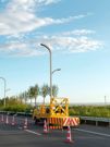 徐工防撞缓冲车｜公路施工的 “安全屏障 + 移动仓库”
