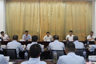 陕建机：车万里到庞源租赁调研