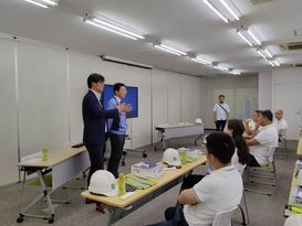 广东省沥青混凝土供应链协会访日工集团