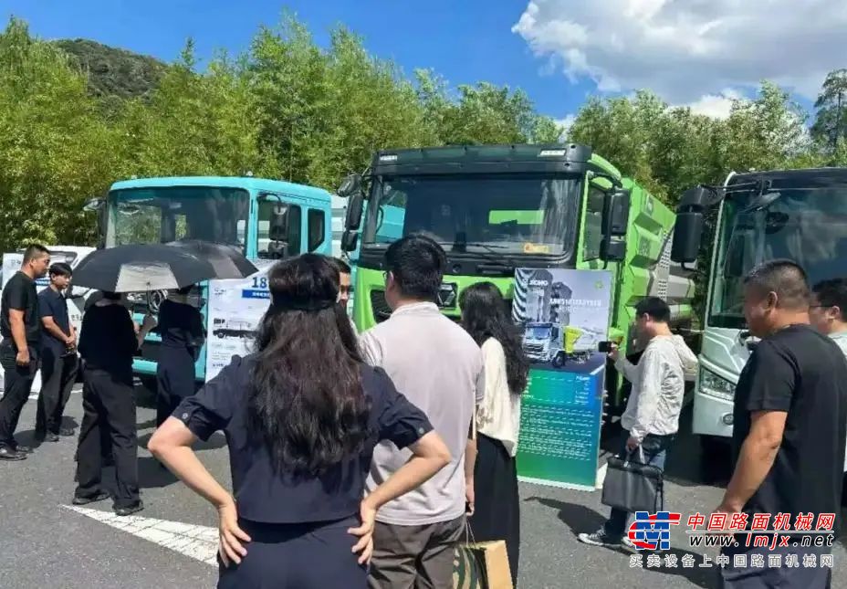 	杭州新型环卫车辆、机具展示活动盛大启幕
